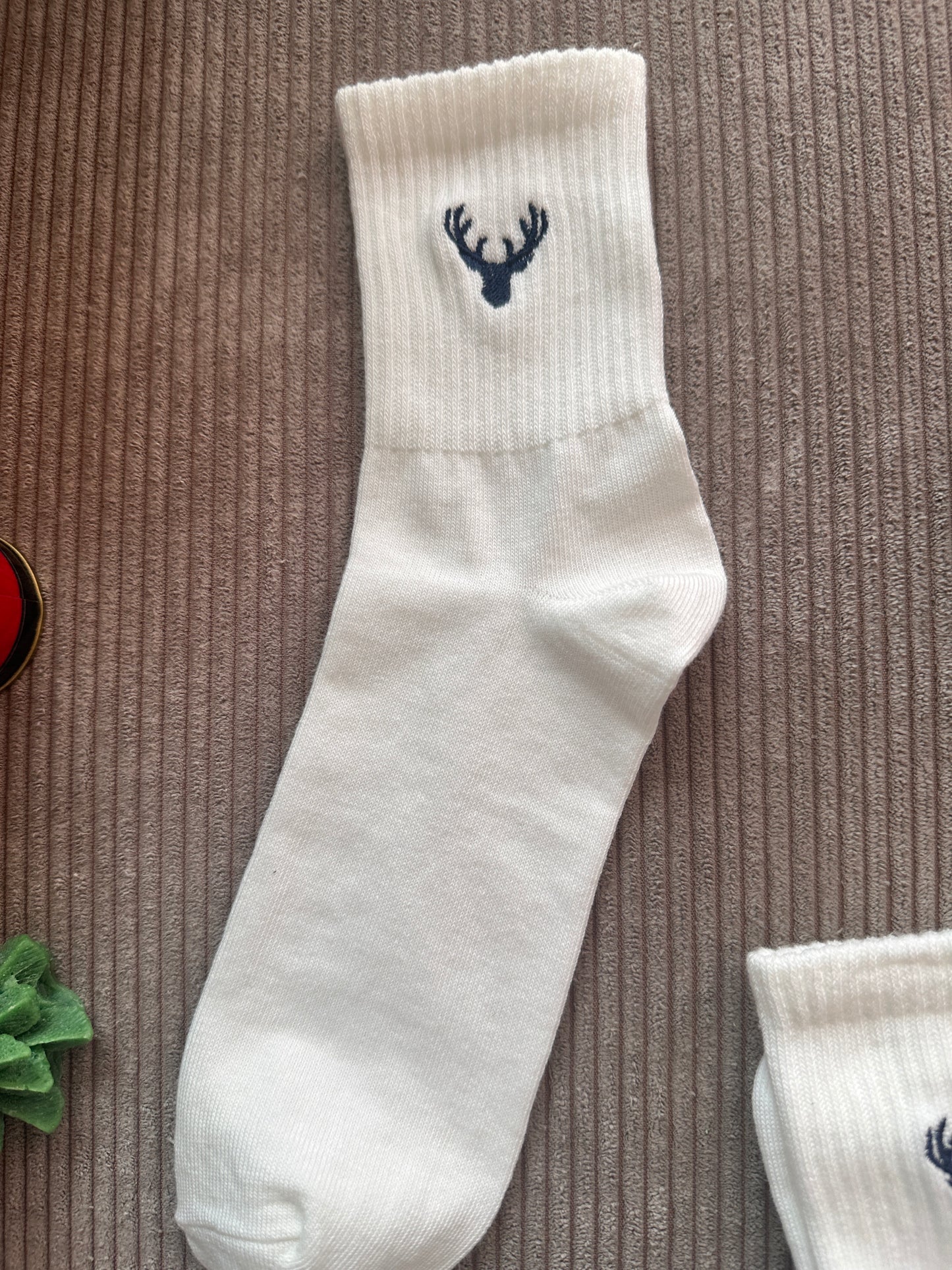 Unisex Geyik Nakışlı Pamuklu Yazlık Kışlık Beyaz Casual Soket Çorap